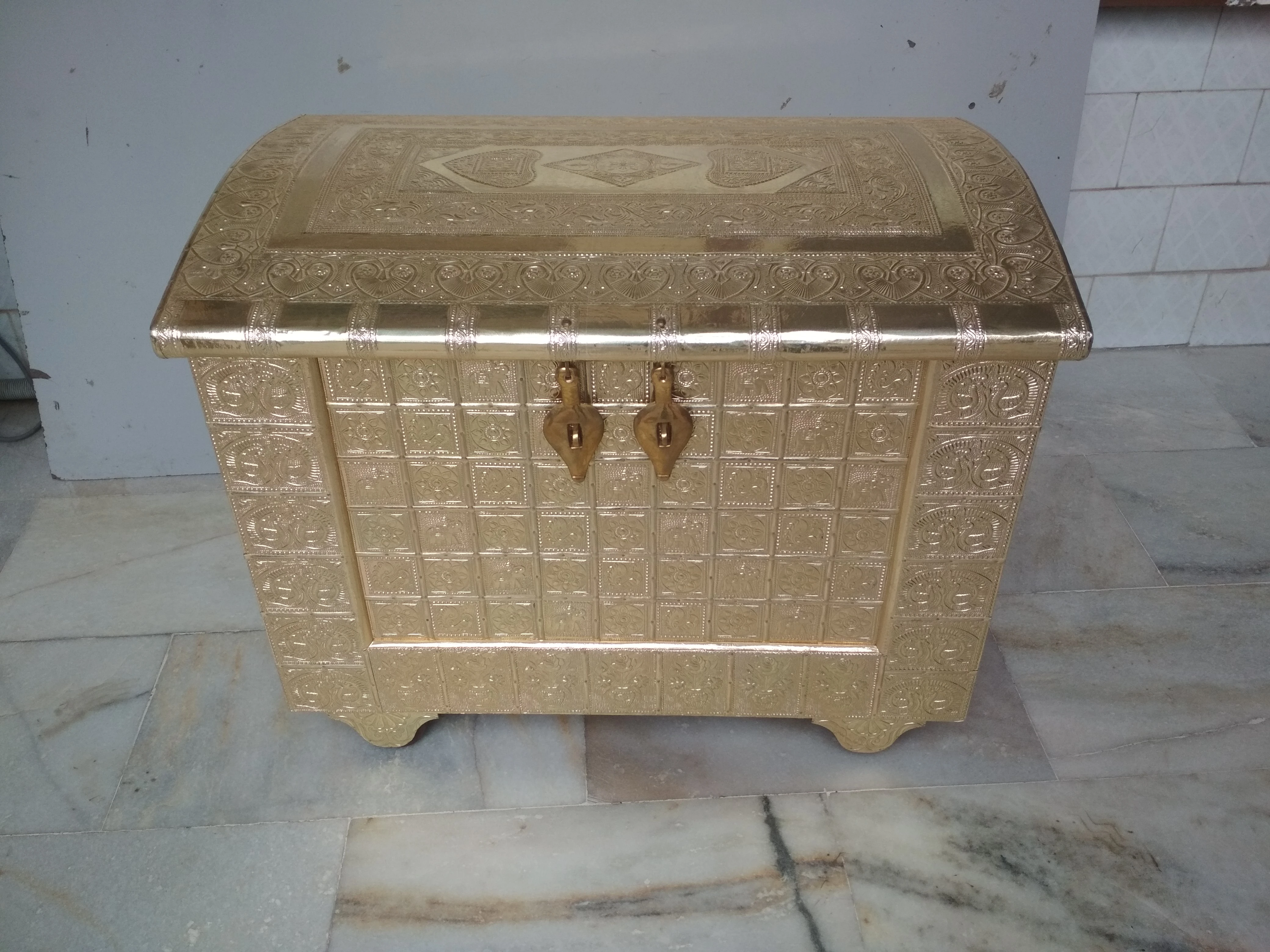 Antique Home Decor Items